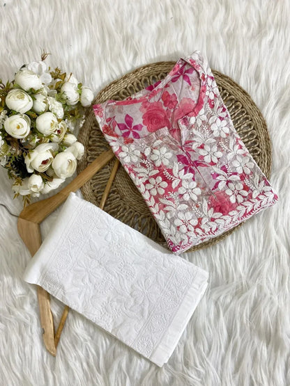 Lucknowi Chikankari Mulmul Daaman Boota Kurti Set.